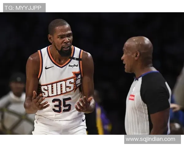 雷霆与火箭的对决分析:谁能在这场比赛中笑到最后