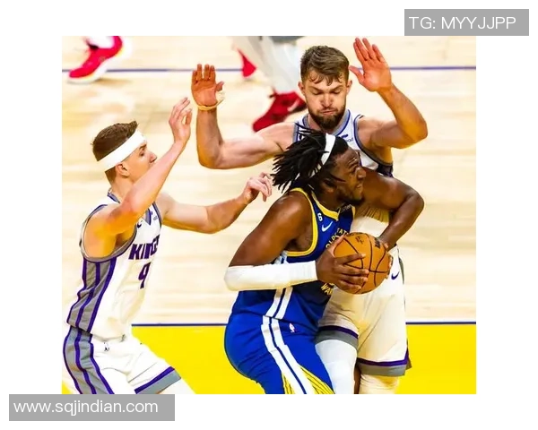 勇士与国王激战15日NBA季后赛争夺战精彩回顾与分析 勇士与国王激战15日NBA季后赛争夺战精彩回顾与分析