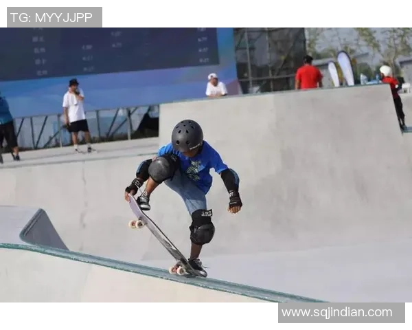 南京滑板队在极限运动嘉年华中以78分稳居积分榜首位 南京滑板队在极限运动嘉年华中以78分稳居积分榜首位