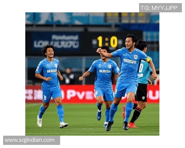 广岛三箭与鹿岛鹿角的激烈对决展现日本足球的魅力与实力