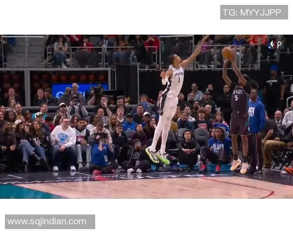 文班亚马首场比赛表现惊艳五次盖帽与字母哥隔扣引发热议