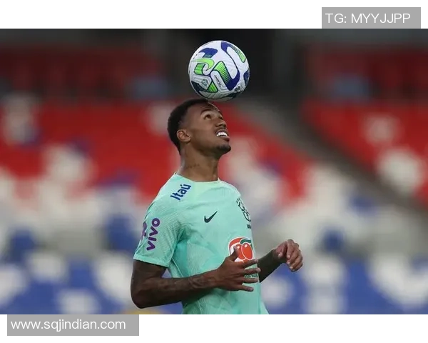 热苏斯在赛场上的华丽转身与未来发展潜力的深度分析与展望